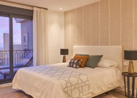 22-by-quartiers-benahavis-vernieuwd-appartement-kopen-luxe-slaapkamer-1170x760