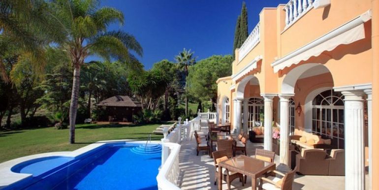 vrijstaande-villa-el-paraiso-costa-del-sol-r2133878