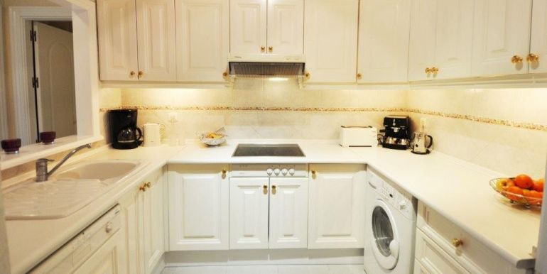 begane-grond-appartement-elviria-costa-del-sol-r3471892