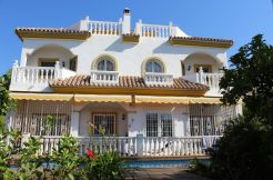 Half-Vrijstaande Villa - Marbella, Costa del Sol