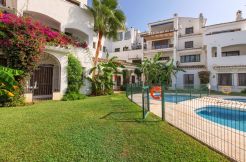 Half-Vrijstaande Villa - Puerto Banús, Costa del Sol