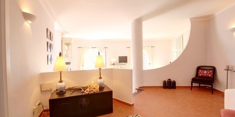 tussenverdieping-appartement-los-monteros-costa-del-sol-r3704207