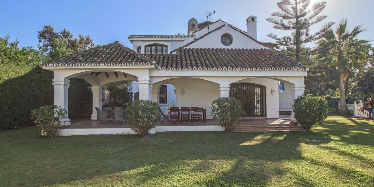 vrijstaande-villa-el-rosario-costa-del-sol-r3762811