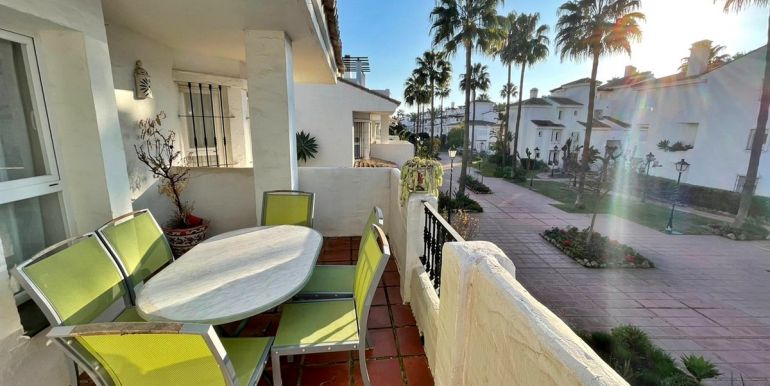 tussenverdieping-appartement-nueva-andalucaua-costa-del-sol-r3770680