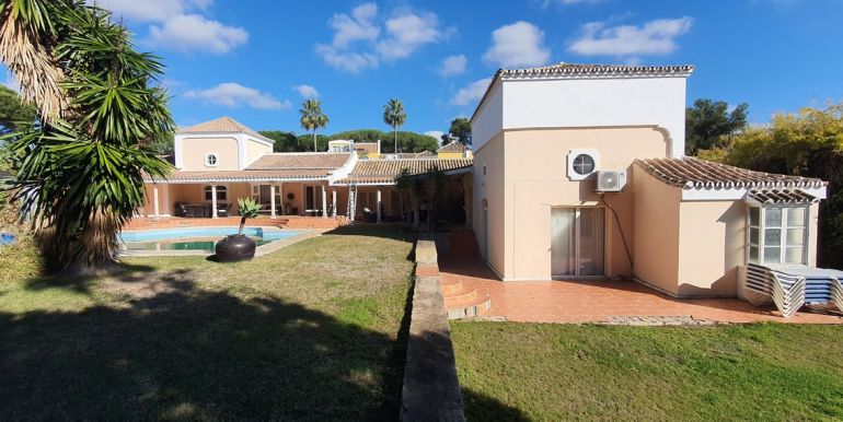 vrijstaande-villa-hacienda-las-chapas-costa-del-sol-r3781639