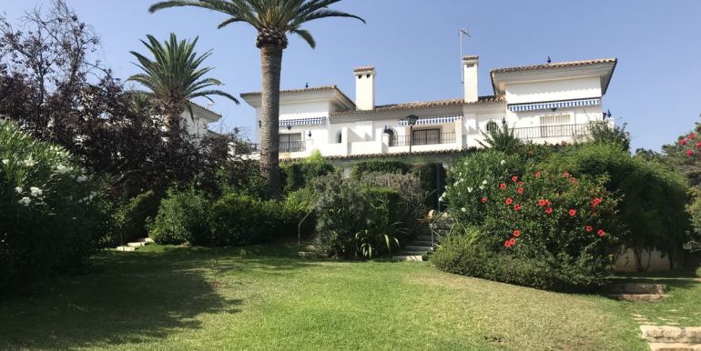 half-vrijstaande-villa-cabopino-costa-del-sol-r3793459