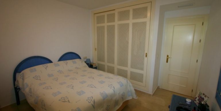 begane-grond-appartement-casares-costa-del-sol-r3895942