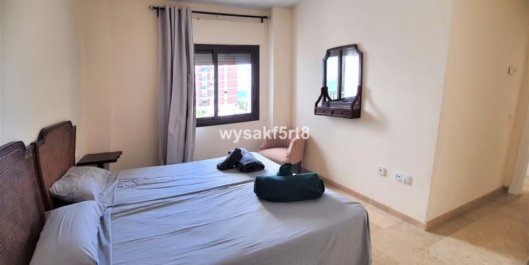 tussenverdieping-appartement-la-duquesa-costa-del-sol-r3920182