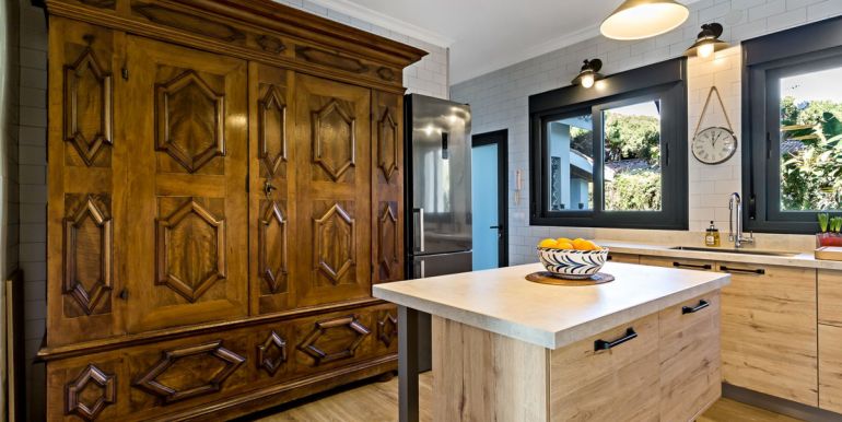 vrijstaande-villa-marbella-costa-del-sol-r4052431