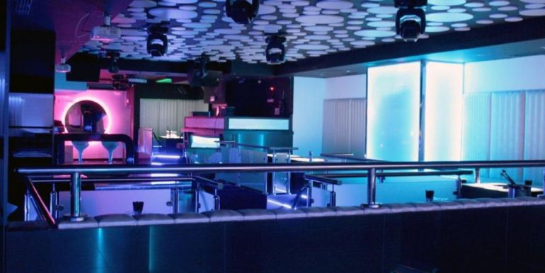nachtclub-commercieel-marbella-costa-del-sol-r4148233