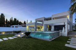 Vrijstaande Villa - Marbella, Costa del Sol